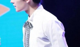 圈内爆料杨洋腹肌,健身成果惊艳众人